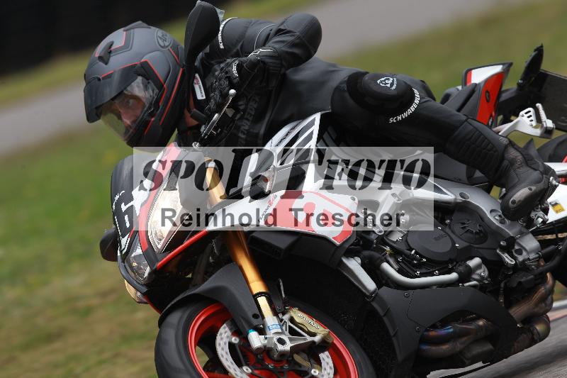 Archiv-2022/13 25.04.2022 Plüss Moto Sport ADR/Freies Fahren/96